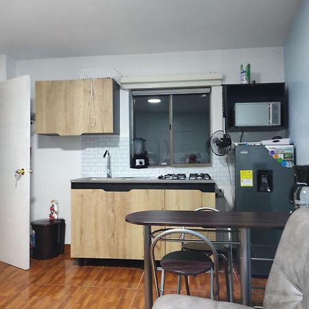 Noras Homestay Laureles เมเดยิน ภายนอก รูปภาพ