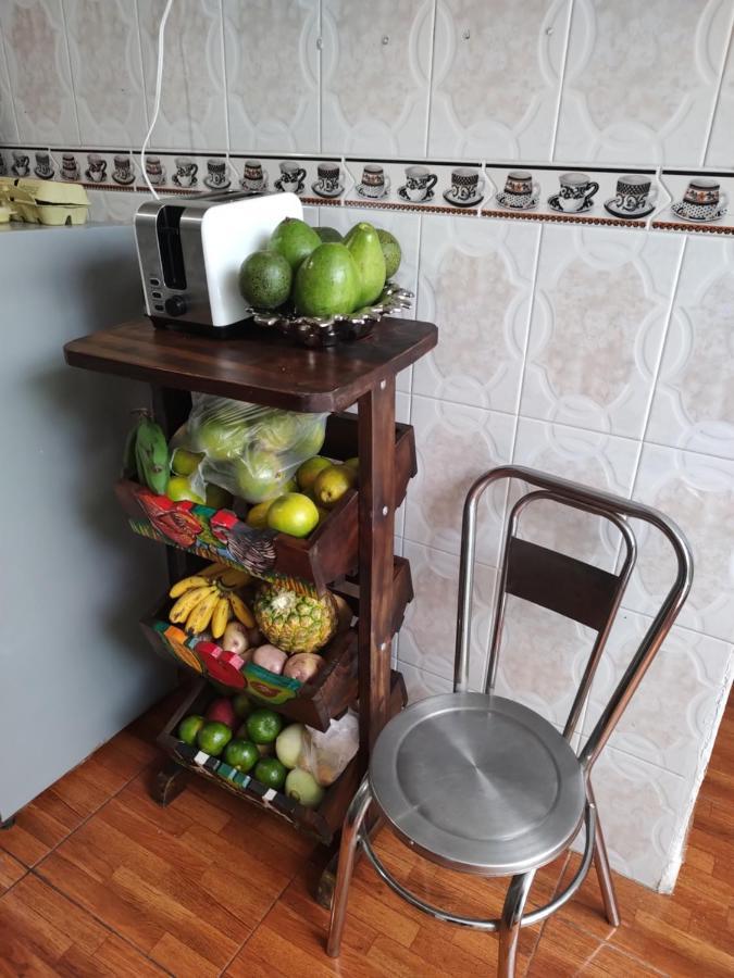 Noras Homestay Laureles เมเดยิน ภายนอก รูปภาพ