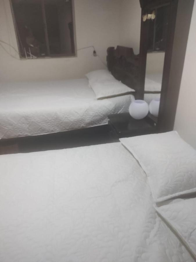 Noras Homestay Laureles เมเดยิน ภายนอก รูปภาพ