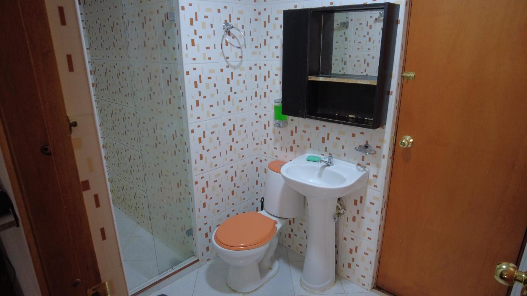Noras Homestay Laureles เมเดยิน ภายนอก รูปภาพ